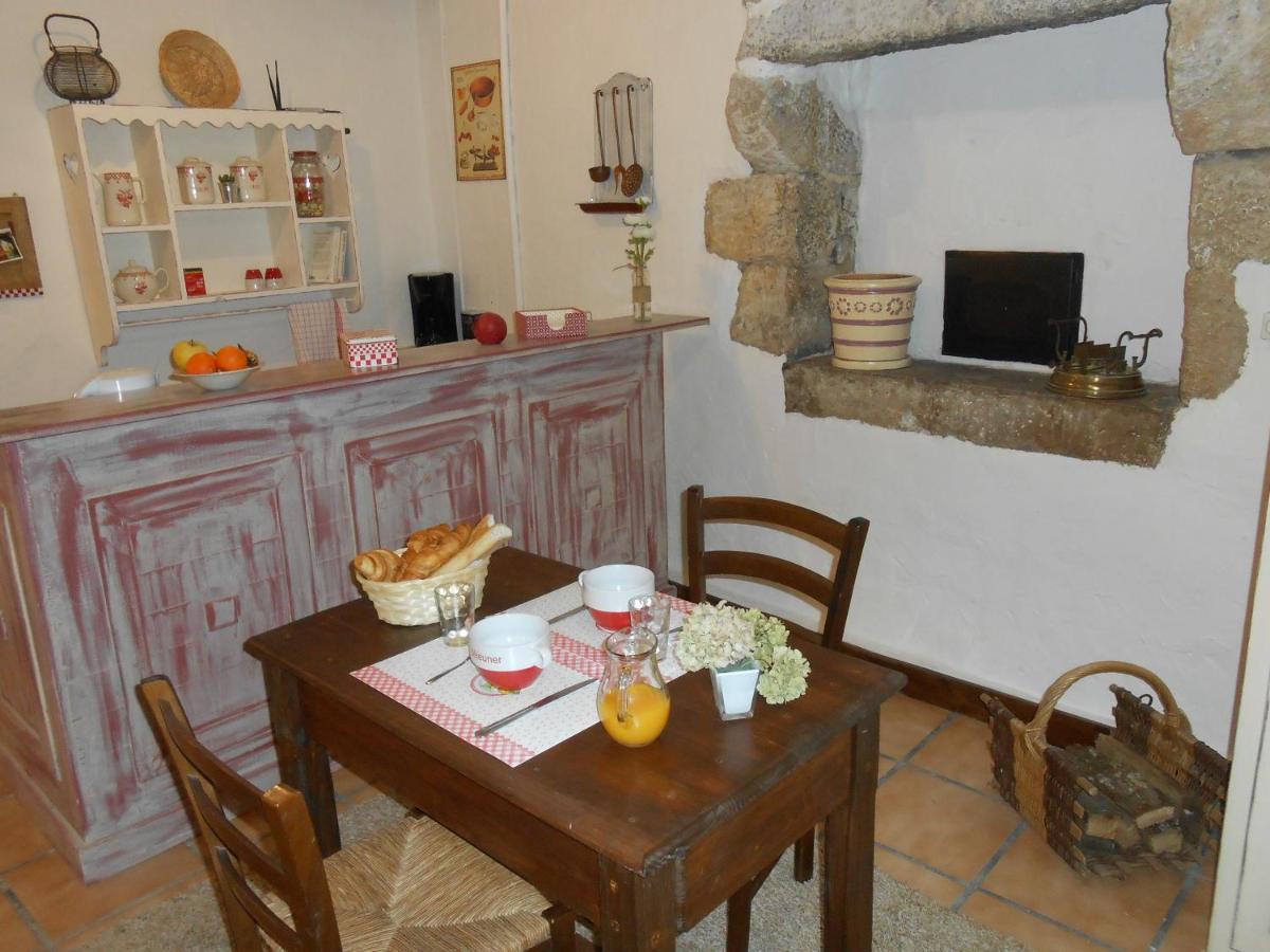 D'hotes Le Fourniou Bed & Breakfast Melle (Deux-Sevres)